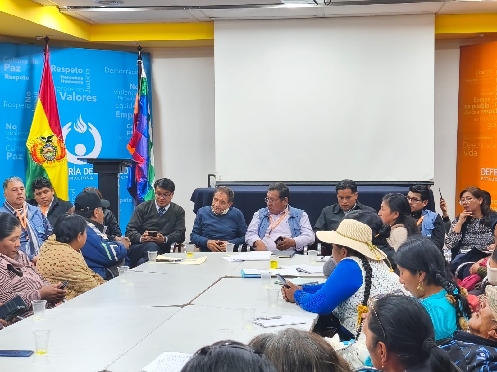 FEDERACIÓN DE PERSONAS CON DISCAPACIDAD Y AUTORIDADES DE GOBIERNO FIRMAN ACUERDO TRAS GESTIÓN DE LA DEFENSORÍA DEL PUEBLO