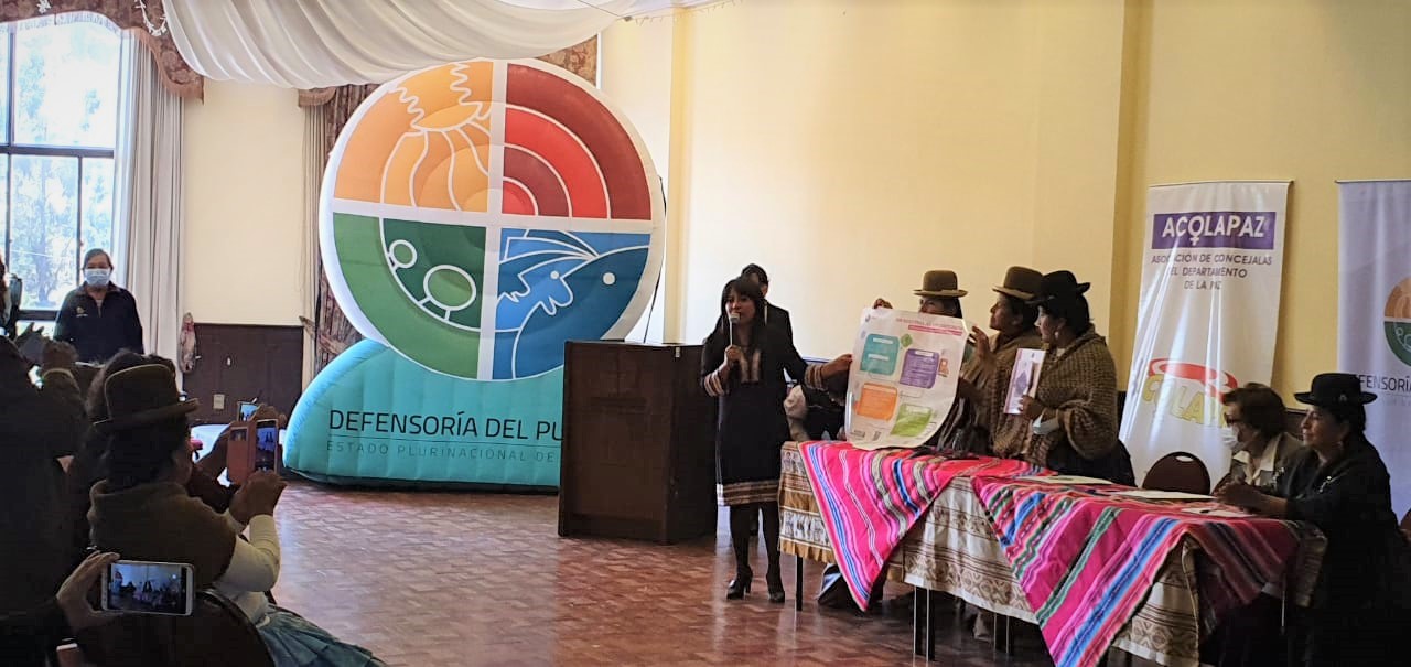 Defensoría del Pueblo firma convenio con la Asociación de Concejalas y Alcaldesas de La Paz