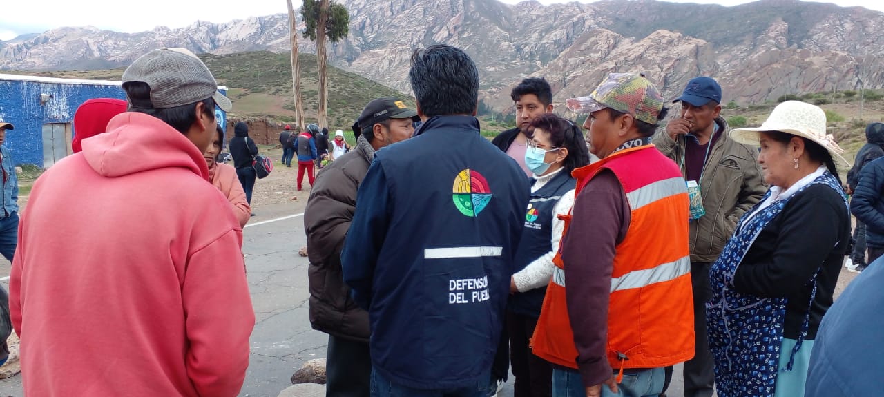 DEFENSORÍA DEL PUEBLO HACE VERIFICACIONES EN BLOQUEO DE CARRETERAS E INSTA A LA “PAUSA SOLIDARIA”