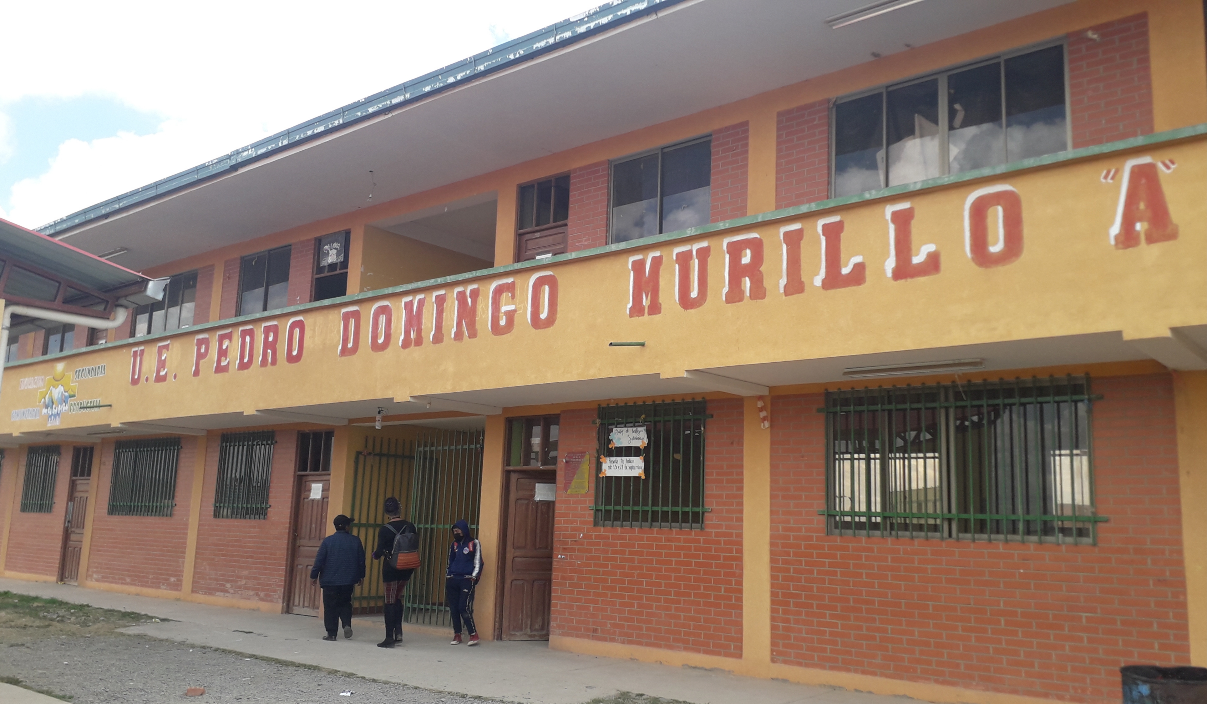 La Defensoría del Pueblo identifica falencias en infraestructura, bioseguridad, higiene y alimentación en la Unidad Educativa Pedro Domingo Murillo del municipio de Laja