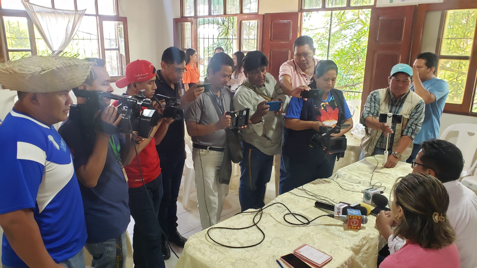 Defensor del Pueblo y periodistas de Pando establecen agenda de tres puntos para fortalecer la labor periodística