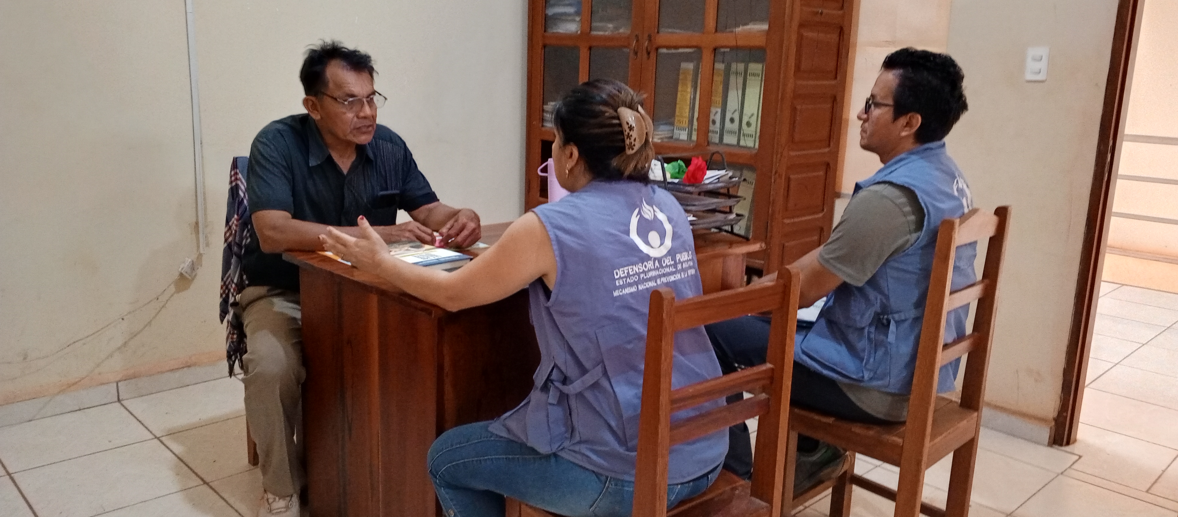 DEFENSORIA DEL PUEBLO Y EL MUNICIPIO DE GONZALO MORENO AVANZAN EN REGLAMENTACIÓN DE LA LEY PARA LA PROTECCIÓN DE NIÑAS Y NIÑOS VÍCTIMAS DE FEMINICIDIO
