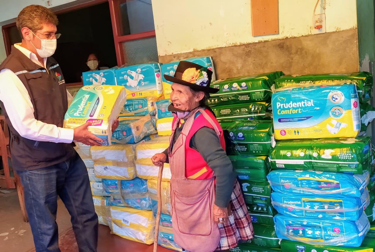 Por cuarto año consecutivo Defensoría del Pueblo entrega donaciones de pañales a Centro de Acogida del municipio de Camargo