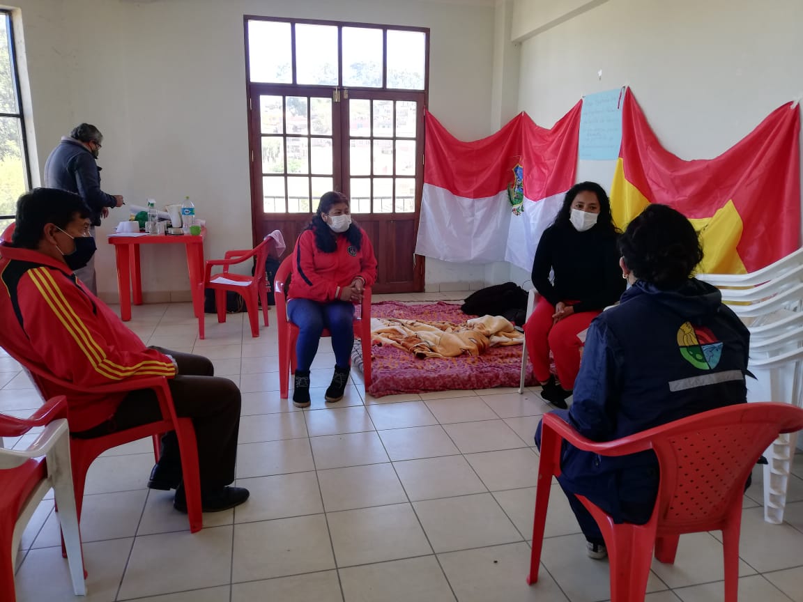 PADRES DE FAMILIA Y MAESTROS RURALES EXIGEN EDUCACIÓN UNIVERSAL GRATUITA Y ACCESIBLE EN TIEMPOS DE PANDEMIA