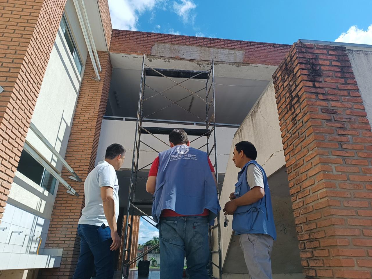 DEFENSORÍA DEL PUEBLO ACTIVA SEGUIMIENTO TRAS INCIDENTE QUE DEJÓ HERIDA A UNA NIÑA EN UNA UNIDAD EDUCATIVA EN SANTA CRUZ