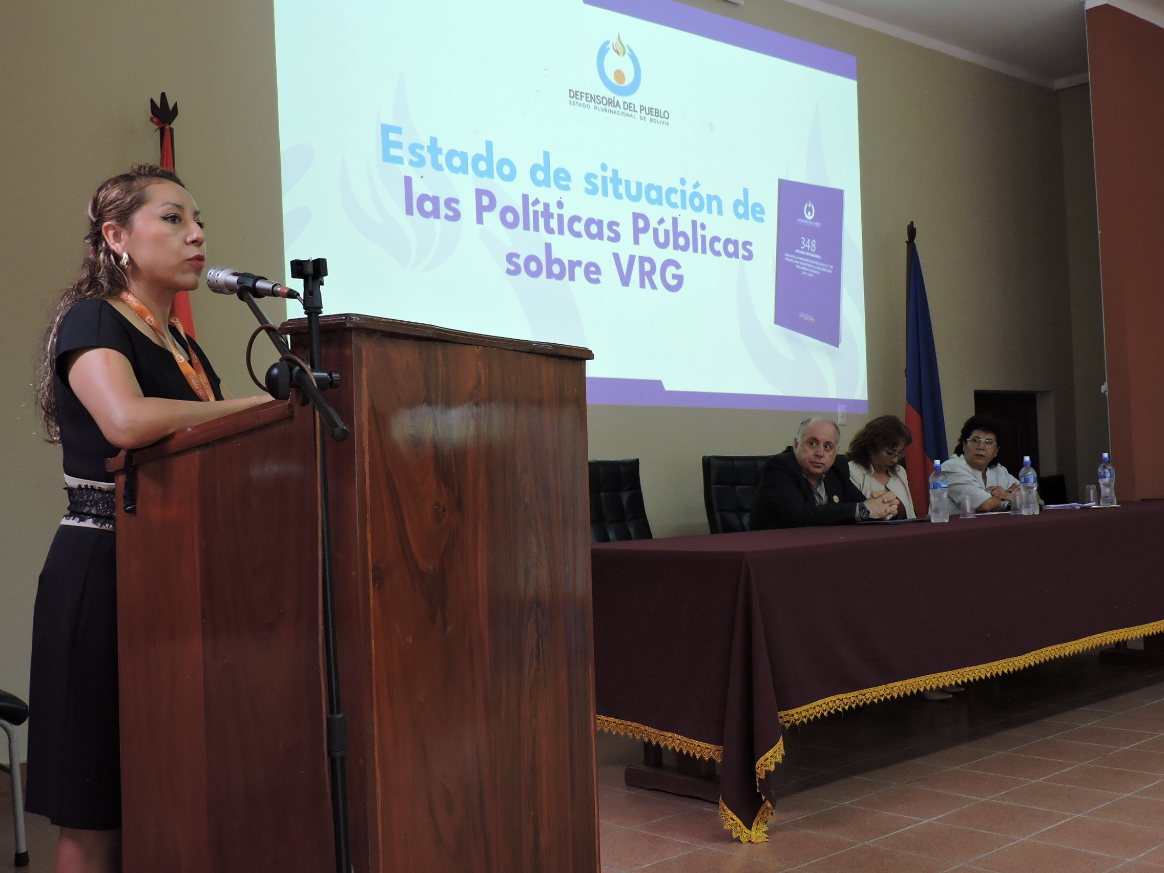 Defensoría del Pueblo impulsa diálogo interinstitucional en Tarija para socializar informe sobre la implementación de la Ley N° 348