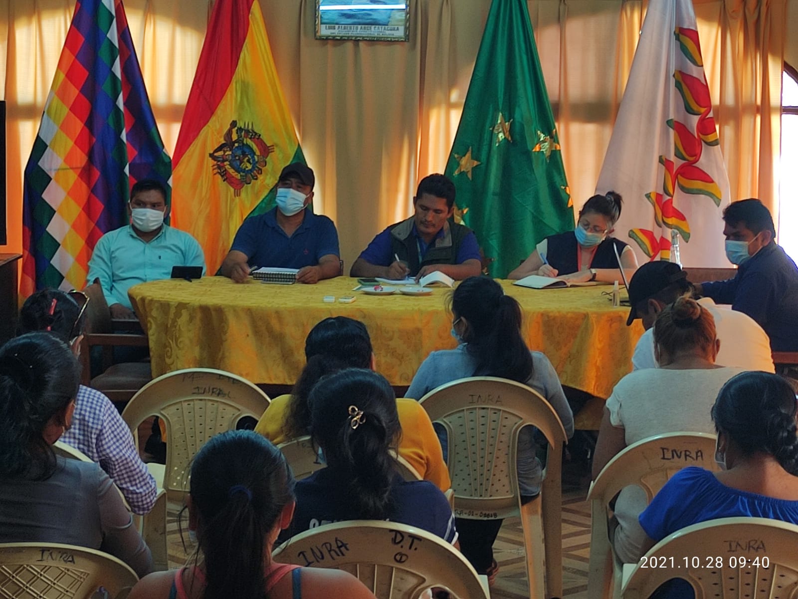 DEFENSORÍA DEL PUEBLO, INRA BENI Y COMUNARIOS DE BELLA SELVA FIRMAN COMPROMISO CON PLAZO PARA EL DESALOJO DE AVASALLADORES