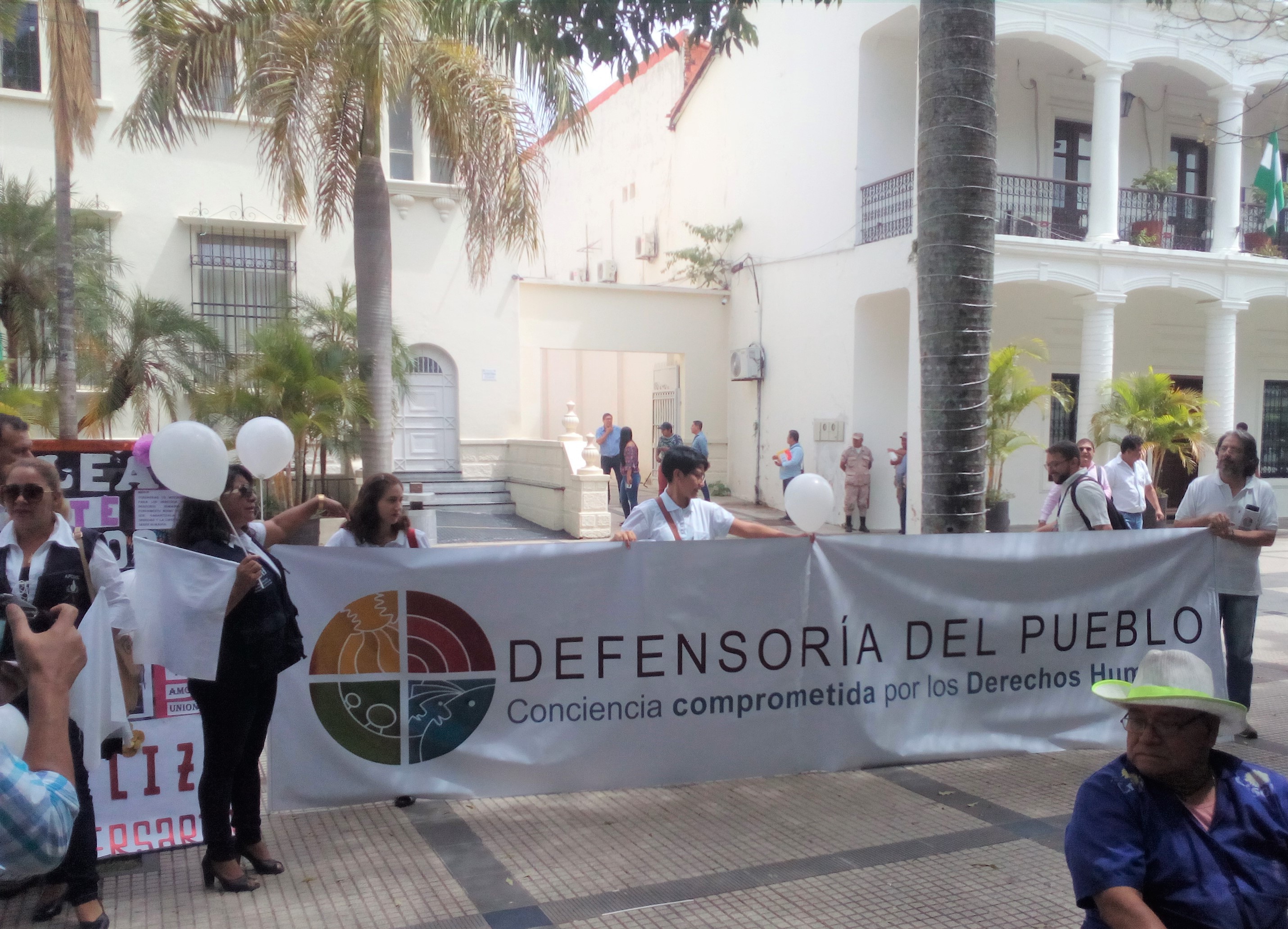 LA DEFENSORÍA DEL PUEBLO CONMEMORA LOS 71 AÑOS DE LA DECLARACIÓN UNIVERSAL DE LOS DERECHOS HUMANOS EN SANTA CRUZ