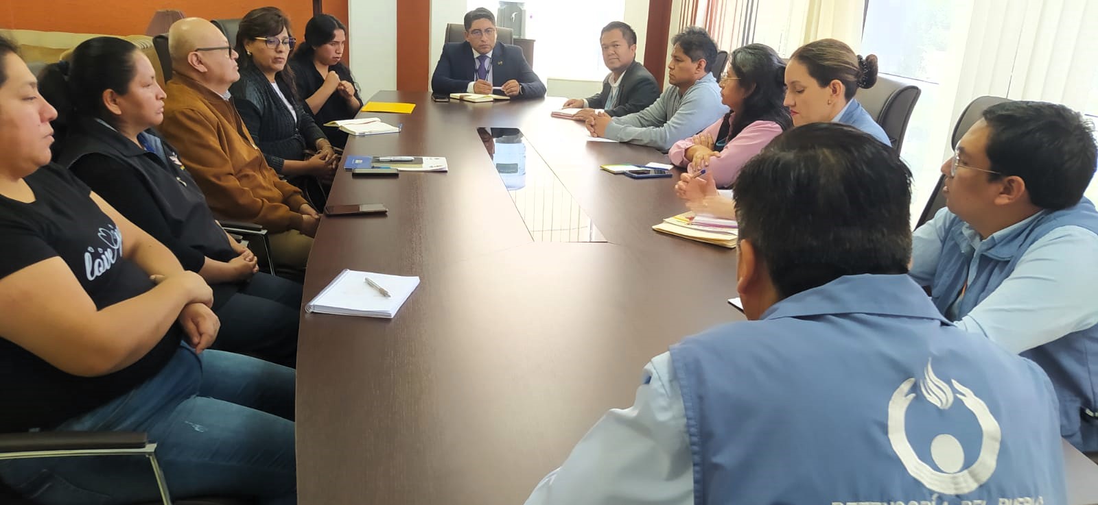 TDJ de Chuquisaca capacitará a su personal en Lengua de Señas Boliviana tras acuerdo impulsado por la Defensoría del Pueblo