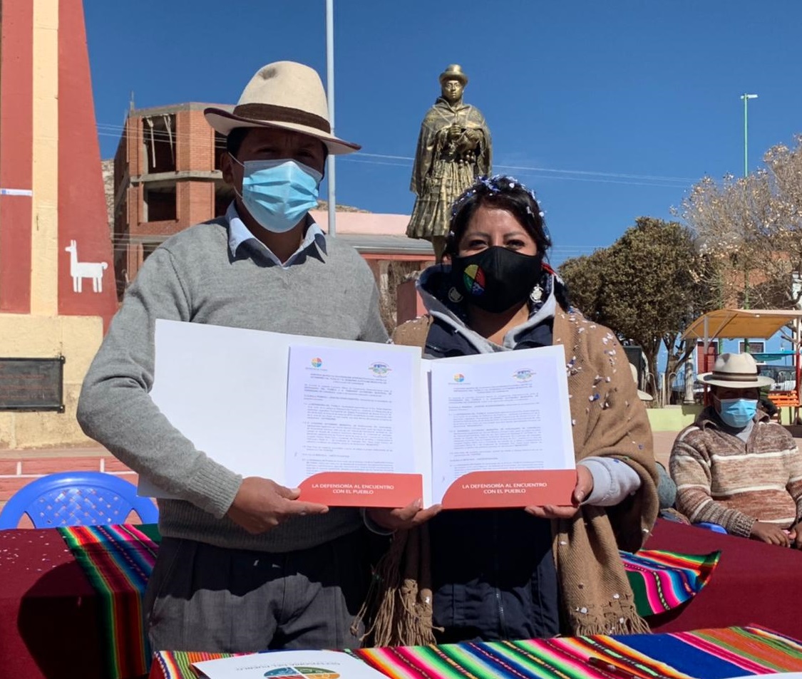 Defensoría del Pueblo y el municipio de Curahuara de Carangas acuerdan acciones para prevenir la violencia