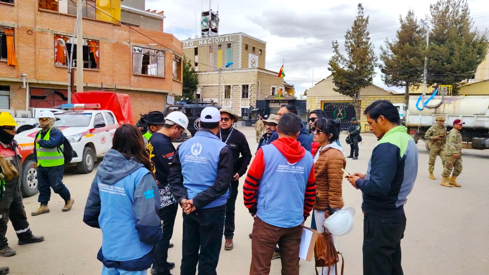 DEFENSORÍA DEL PUEBLO ARTICULA REUNIÓN INTERINSTITUCIONAL PARA ATENDER A FAMILIAS AFECTADAS POR EXPLOSIONES EN EL REGIMIENTO BOLÍVAR
