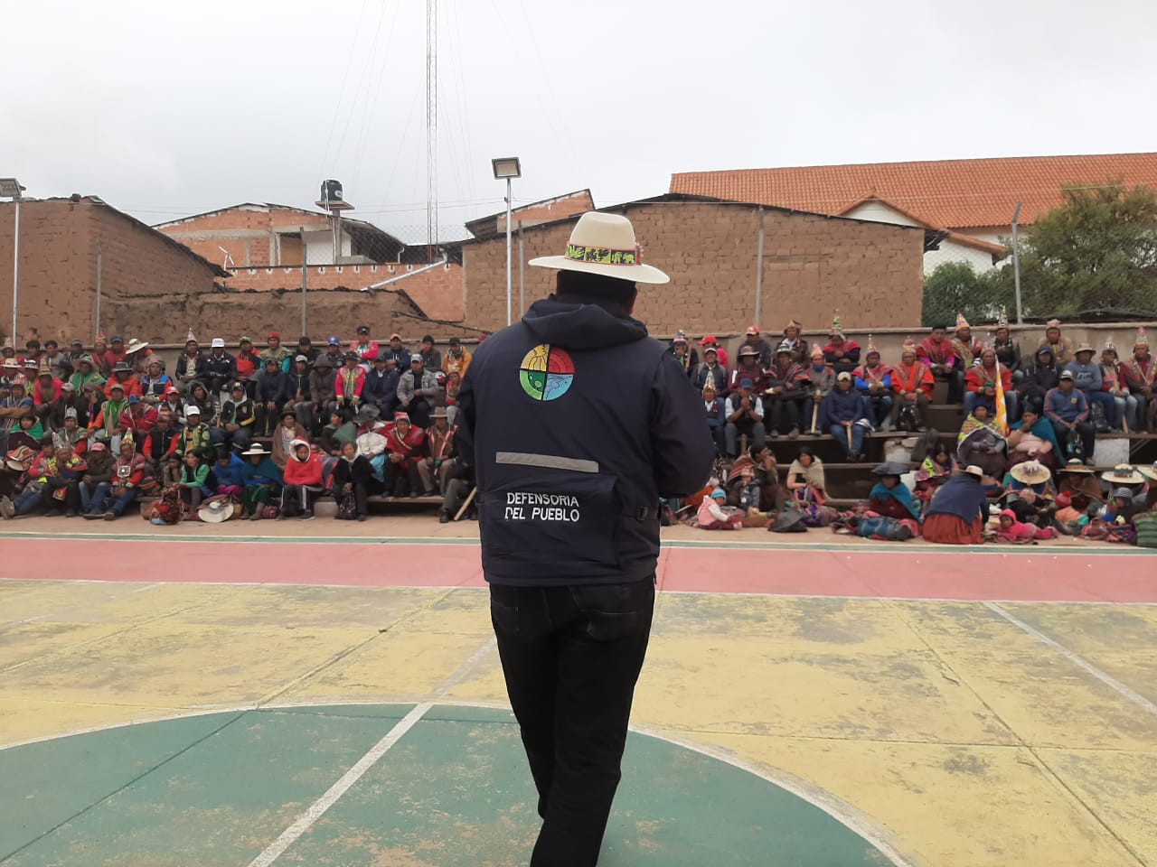 DEFENSORÍA DEL PUEBLO SOCIALIZA PAQUETE NORMATIVO PARA LA PREVENCIÓN Y SANCIÓN DEL ACOSO Y VIOLENCIA POLÍTICA HACIA LAS MUJERES EN AYLLUS ORIGINARIOS DEL NORTE POTOSÍ