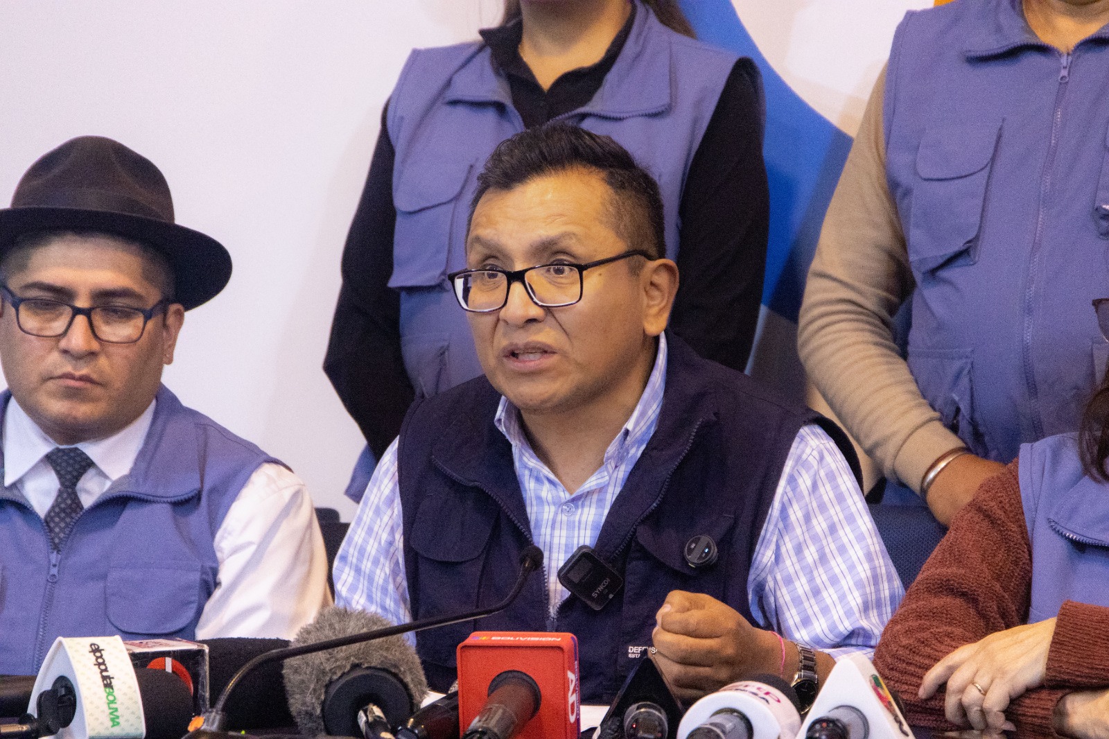 DEFENSOR DEL PUEBLO EXIGE AL GOBIERNO ASUMIR ACCIONES CONCRETAS PARA AFRONTAR LA CRISIS Y EXHORTA A LOS ACTORES DEJAR DE LADO CÁLCULOS POLÍTICOS