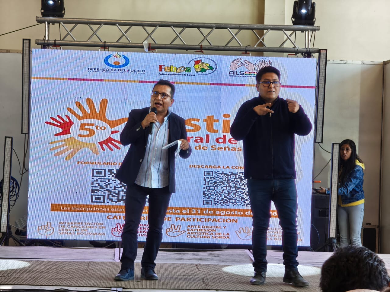 DEFENSORÍA DEL PUEBLO LANZA EL 5TO FESTIVAL CULTURAL DE ARTES EN LENGUA DE SEÑAS BOLIVIANA PARA PROMOVER LOS DERECHOS DE LAS PERSONAS SORDAS