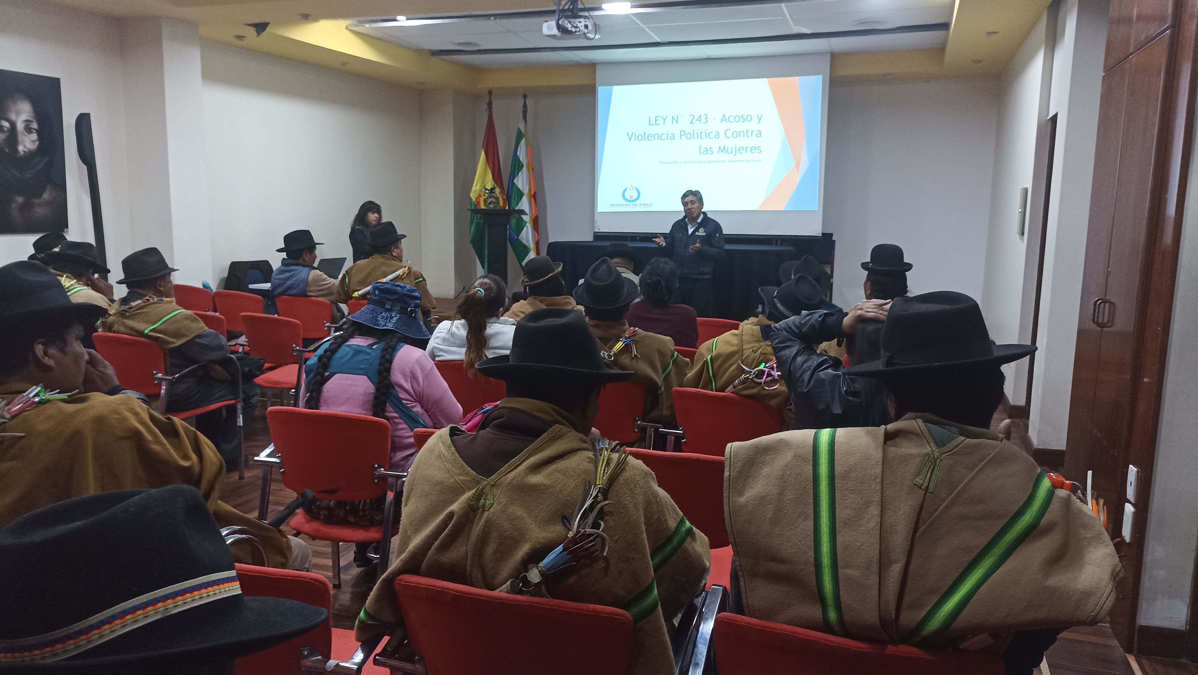 AUTORIDADES ORIGINARIAS Y ORGANIZACIONES SOCIALES DE PALCA DESTACAN TALLERES DE FORMACIÓN EN DERECHOS HUMANOS BRINDADOS POR LA DEFENSORÍA DEL PUEBLO