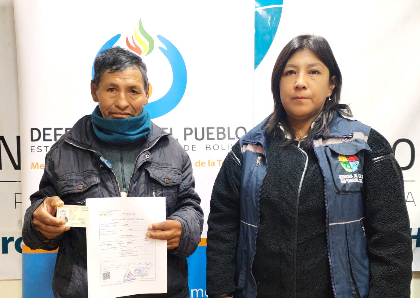 GESTIÓN DEFENSORIAL RESTITUYE EL DERECHO A LA IDENTIDAD DE UNA PERSONA ADULTA MAYOR, TRAS 27 AÑOS DE RESIDIR FUERA DEL PAÍS