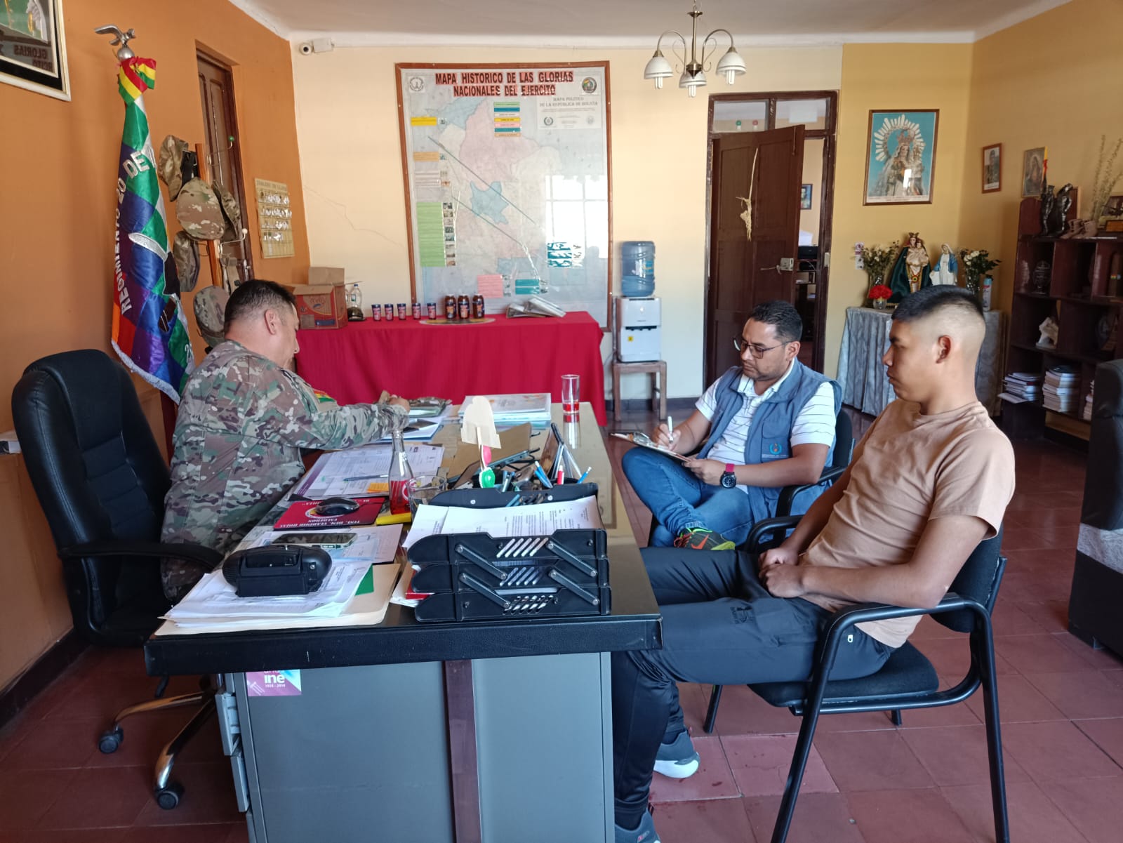 TARIJA: DEFENSORÍA DEL PUEBLO DESCARTA TORTURA A CONSCRIPTO DEL REGIMIENTO PADILLA, PERO MANTENDRÁ VIGILANCIA SOBRE EL CASO
