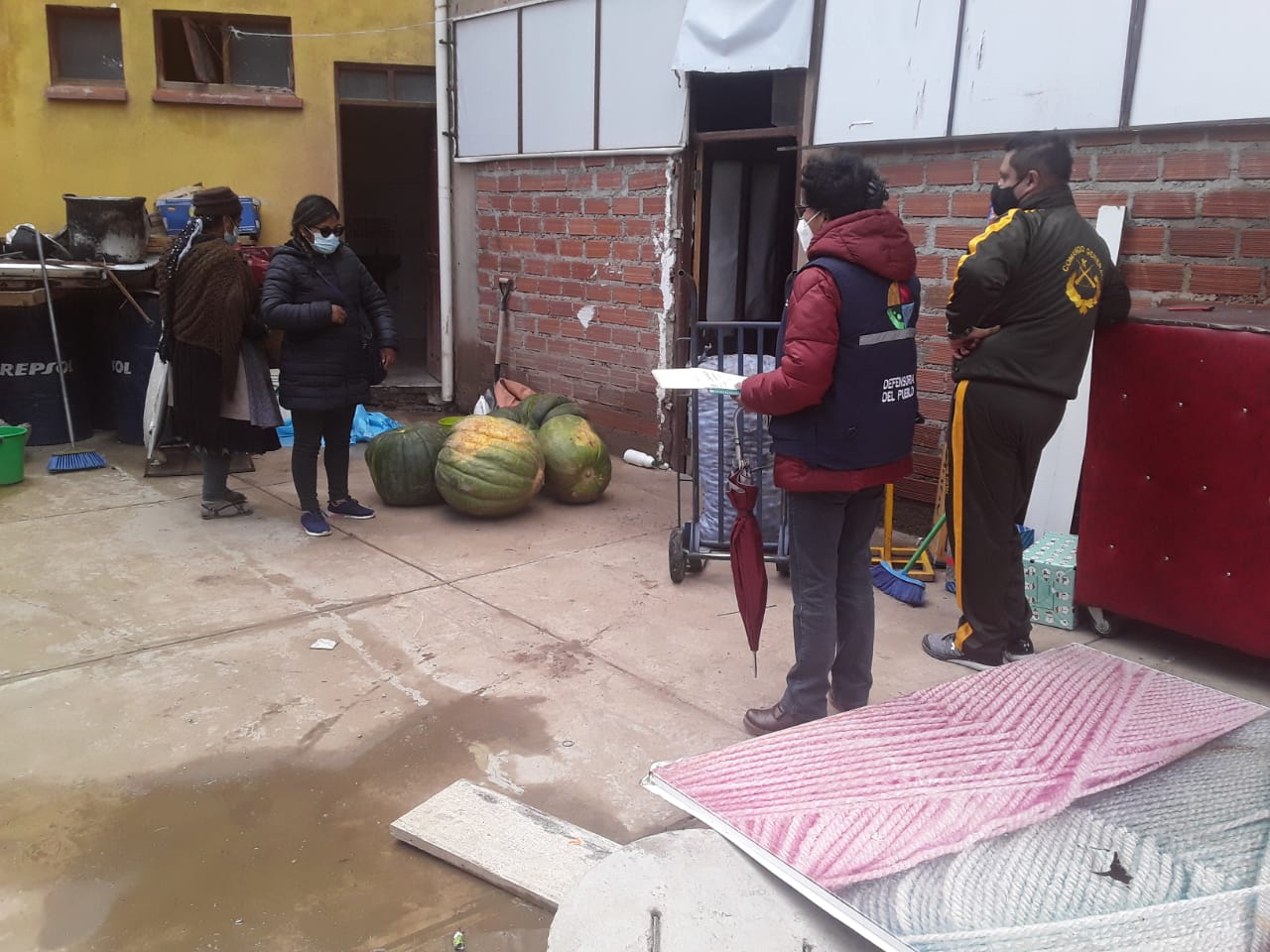 LA DELEGACIÓN DEFENSORIAL DE POTOSÍ CONDENA EL USO DE LA FUERZA DE LA INTENDENCIA MUNICIPAL EN CONTROLES A LA ACTIVIDAD COMERCIAL