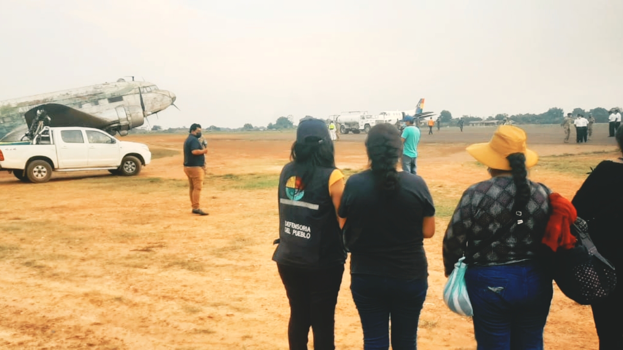 DEFENSORÍA DEL PUEBLO EN RIBERALTA GESTIONÓ ANTE LA FUERZA NAVAL EL TRASLADO DEL CUERPO DEL MARINERO QUE PERDIÓ LA VIDA EN EL RÍO BENI VÍA AÉREO