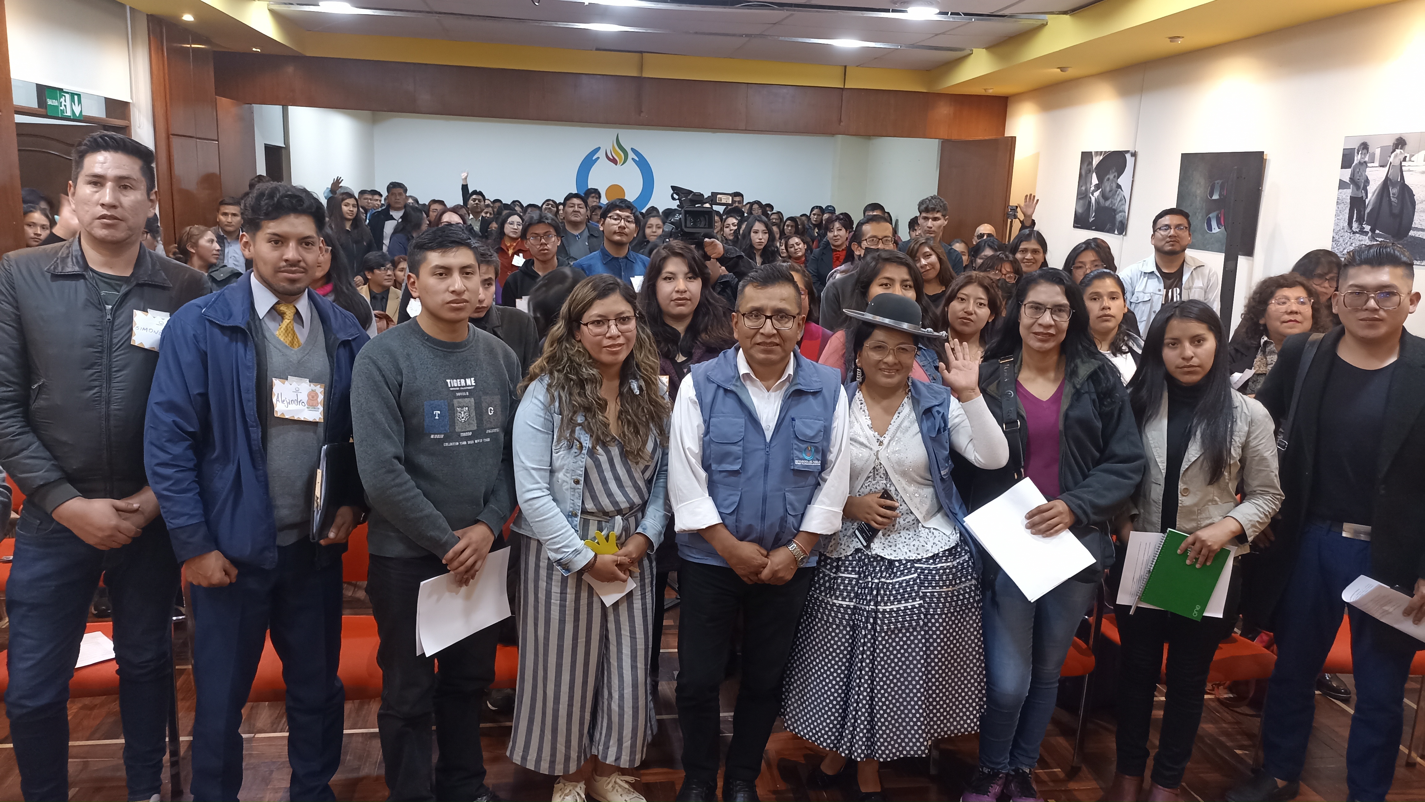 LA PAZ: DEFENSORAS Y DEFENSORES VOLUNTARIOS DEL BICENTENARIO REAFIRMARON SU COMPROMISO DE PROMOVER LOS DERECHOS HUMANOS