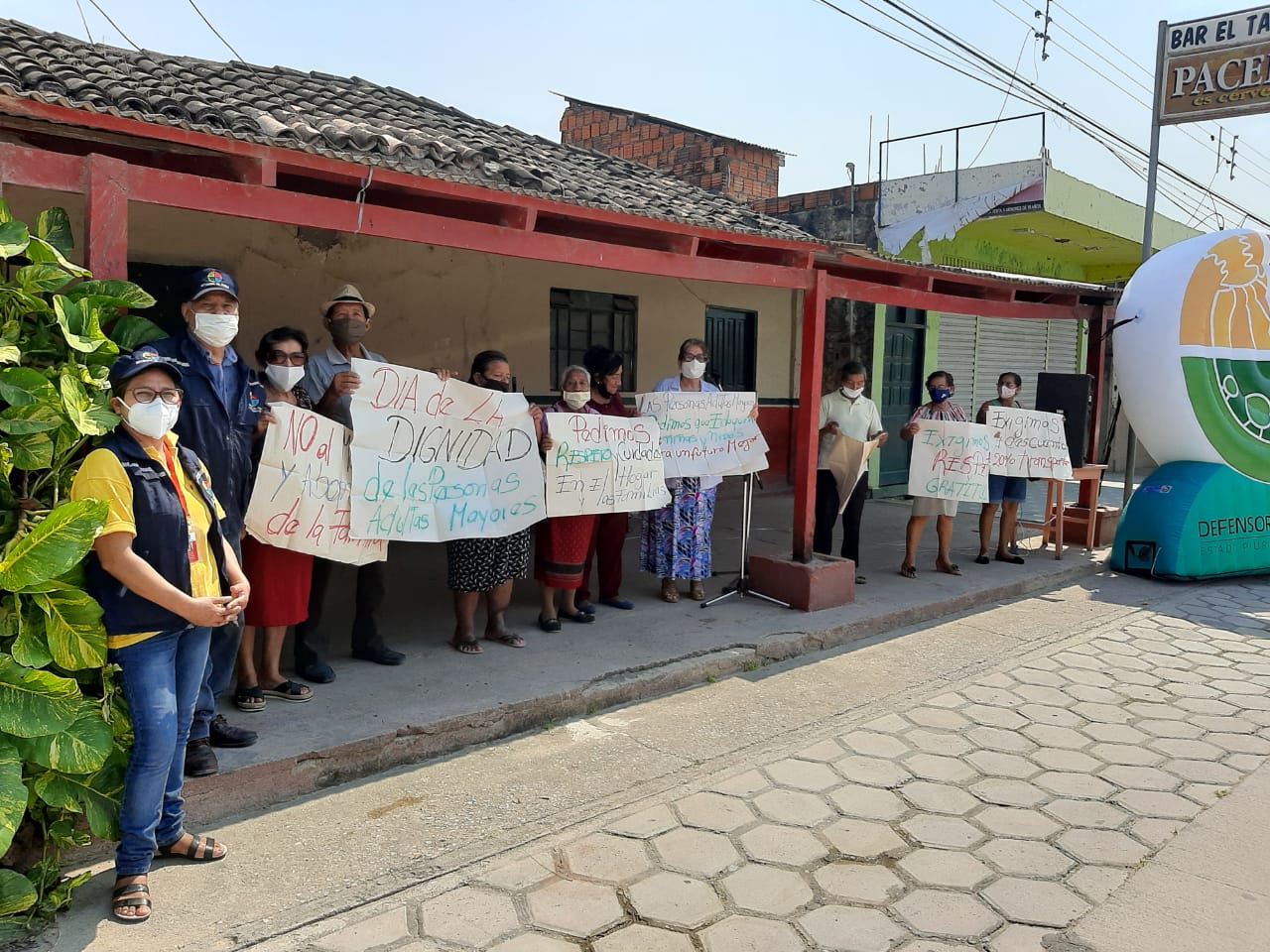 ADULTAS Y ADULTOS MAYORES EN PUERTO SUÁREZ PIDEN RESPETO A SUS DERECHOS EN EL DÍA DE LA DIGNIDAD DE LAS PERSONAS ADULTAS MAYORES