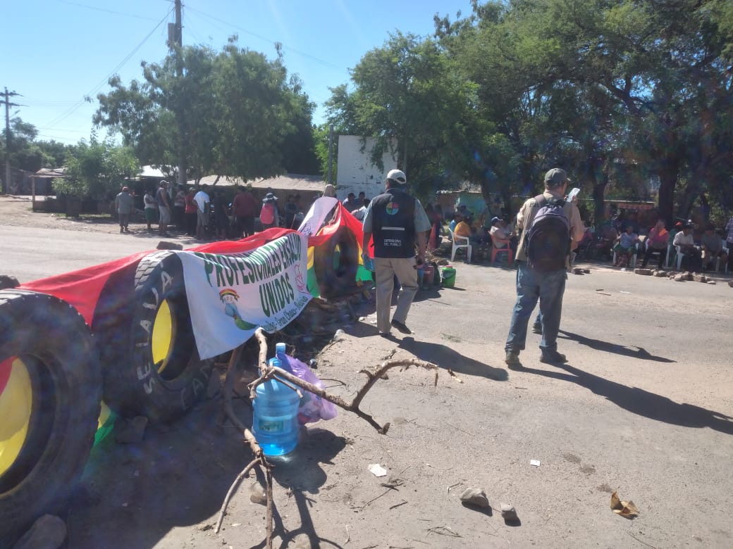 DEFENSORÍA DEL PUEBLO MONITOREA BLOQUEOS EN YACUIBA
