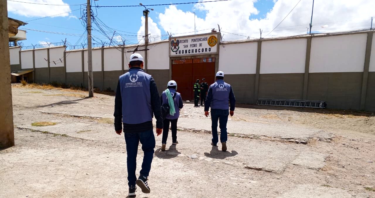 DEFENSORÍA DEL PUEBLO REALIZA SEGUIMIENTO AL HECHO REGISTRADO EN CHONCHOCORO Y EXIGE INVESTIGACIÓN TRANSPARENTE
