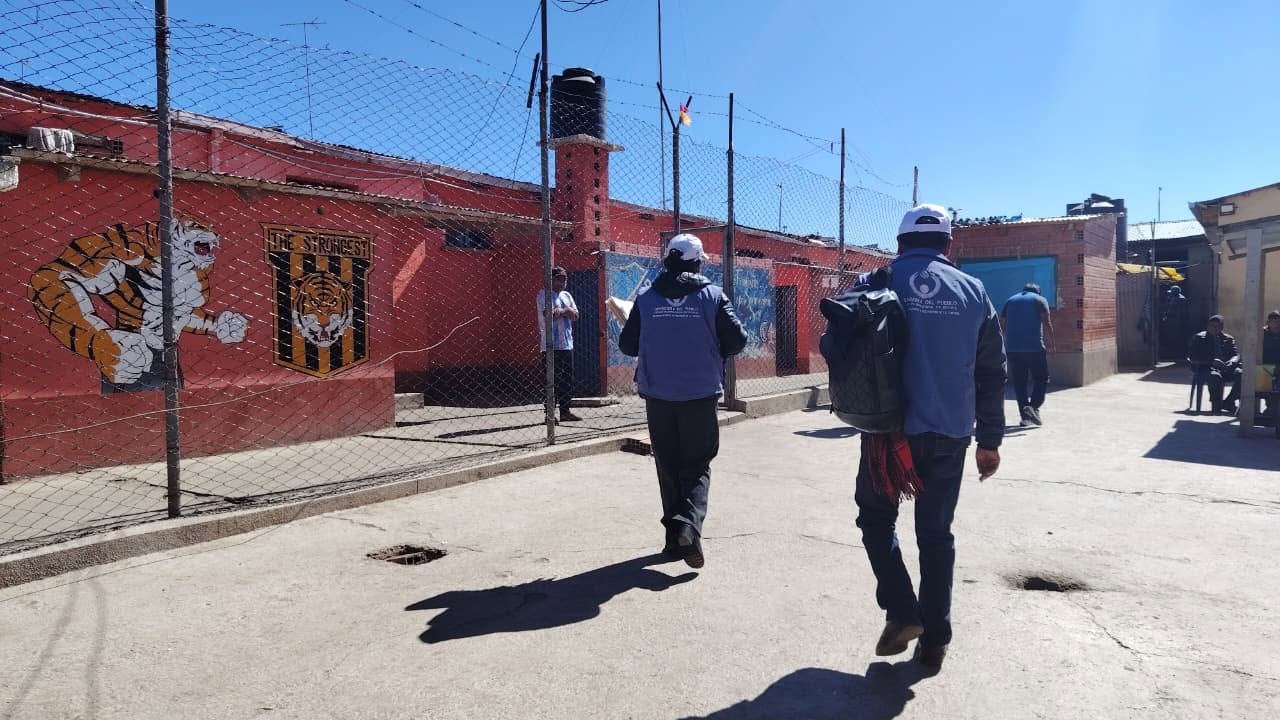 DEFENSORÍA DEL PUEBLO VERIFICA CONDICIONES DE PERMANENCIA Y RESPETO DE DERECHOS HUMANOS EN LOS CENTROS PENITENCIARIOS DE CHONCHOCORO Y QALAUMA