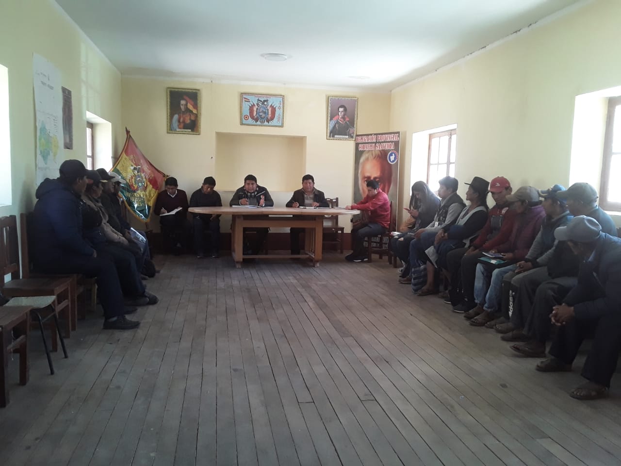 Delegación defensorial en potosí, participa de mesa de dialogo en la comunidad de Quivi Quivi.