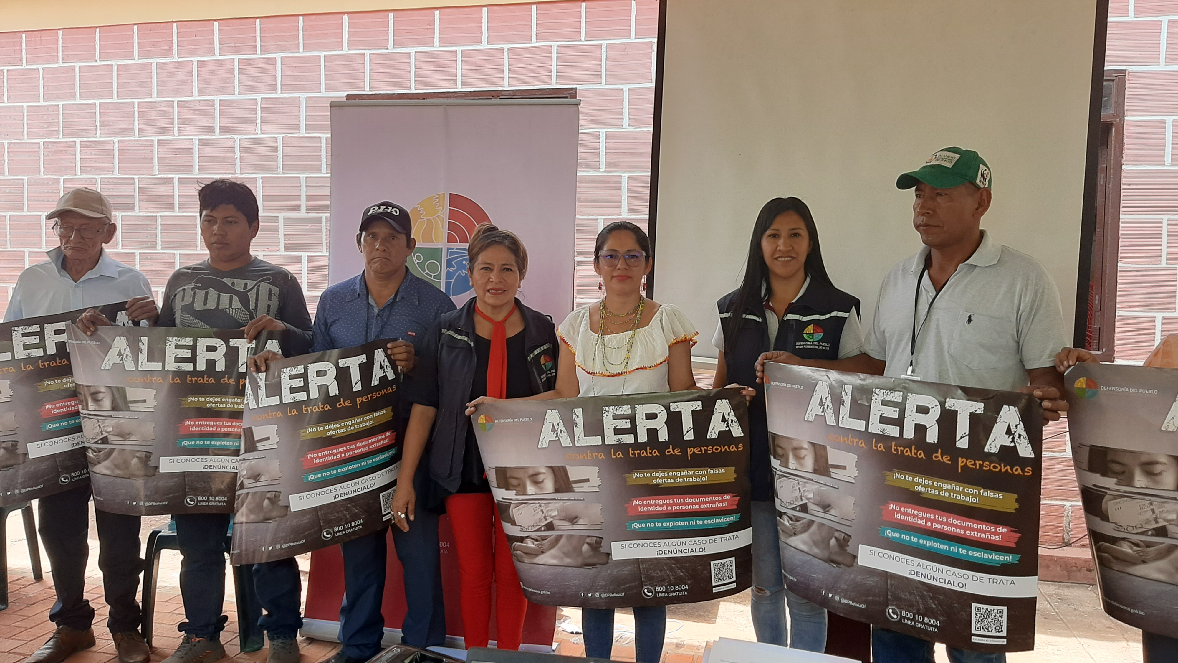 LA DEFENSORIA DEL PUEBLO REALIZA TALLER PARA LA PREVENCIÓN DE LA TRATA DE PERSONAS CON CACIQUES DE LAS COMUNIDADES INDIGENAS CHIQUITANAS DE ROBORE