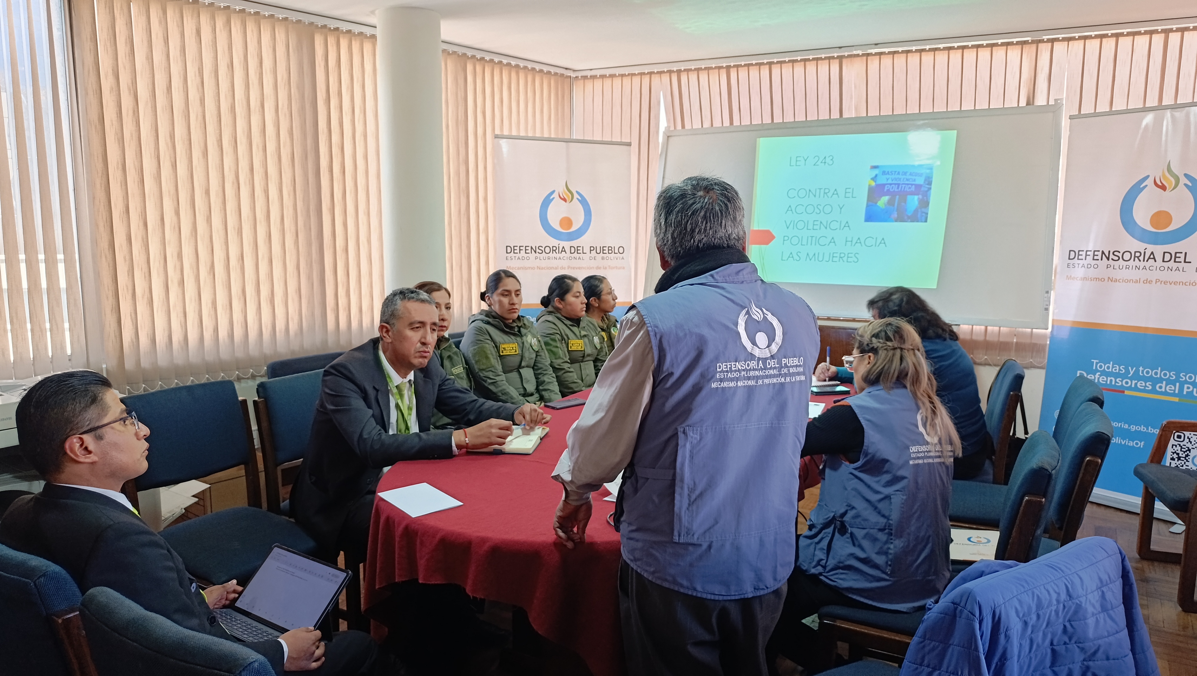 DEFENSORÍA DEL PUEBLO IMPULSA PLATAFORMA DEPARTAMENTAL PARA PREVENIR LA VIOLENCIA Y ACOSO POLÍTICO HACIA LAS MUJERES
