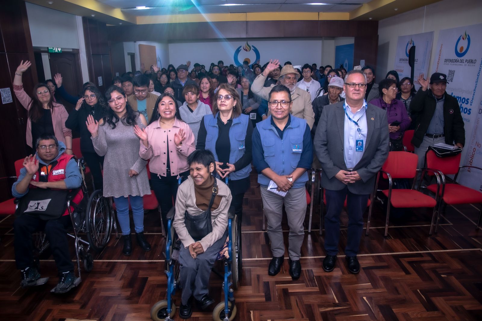 “DEFENSOR DEL PUEBLO EN LÍNEA”: NUEVA APP FACILITA EL EJERCICIO DEL DERECHO A DENUNCIAR DE FORMA INMEDIATA Y GRATUITA