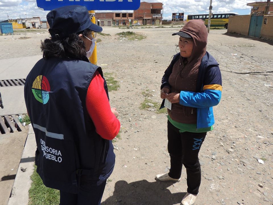 DEFENSORÍA DEL PUEBLO REALIZA ACCIÓN HUMANITARIA CON LA ENTREGA DE MEDICAMENTOS A UNA PERSONA CON CRISIS DE EPILEPSIA