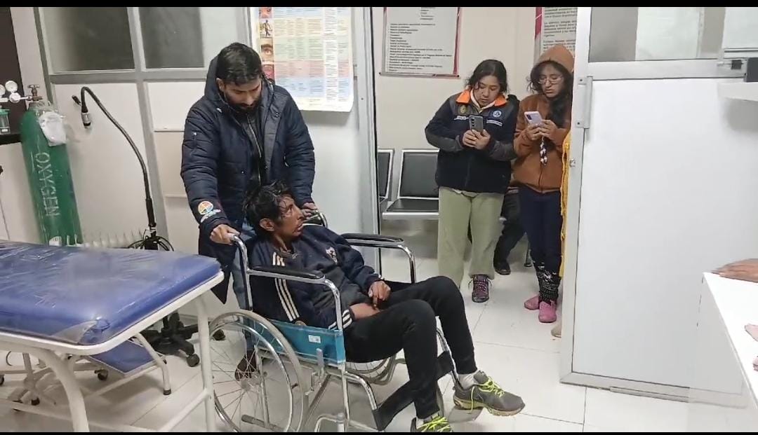 DEFENSORÍA DEL PUEBLO RESCATA A UN HOMBRE EN ESTADO CRÍTICO DE SALUD EN ORURO