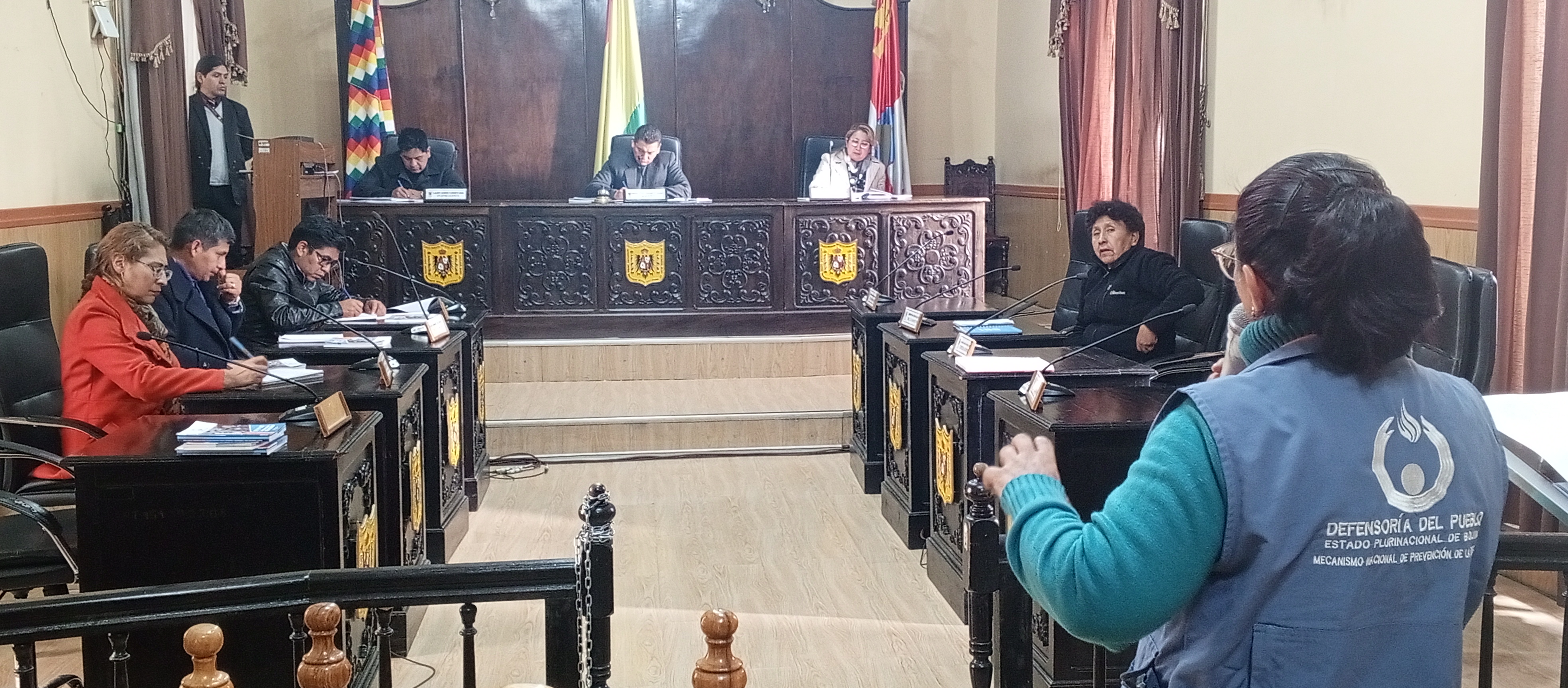DEFENSOR DEL PUEBLO Y CONCEJO MUNICIPAL COORDINAN ACCIONES PARA FORTALECER LA DEFENSA DE LOS DERECHOS HUMANOS EN POTOSÍ