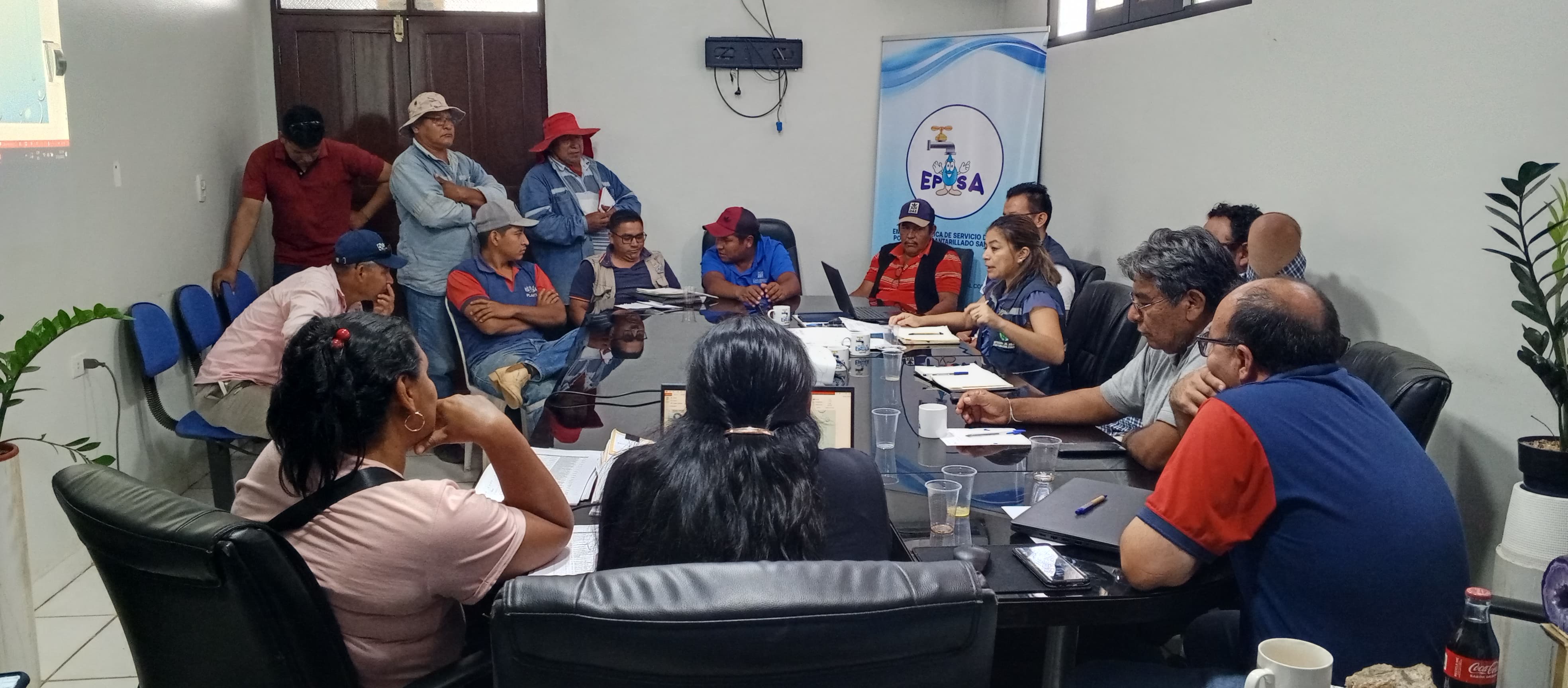 DEFENSORÍA DEL PUEBLO FACILITA DIÁLOGO ENTRE EL SINDICATO DE TRABAJADORES Y LA EMPRESA DE AGUA EPSA COBIJA, LOGRANDO ACUERDOS TRAS 6 DÍAS DE PARO