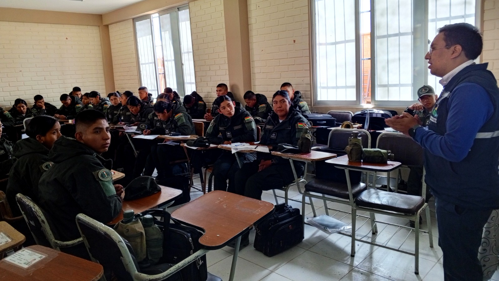 53 estudiantes de la FATESCIPOL se capacitan en temáticas vinculadas a los Derechos Humanos