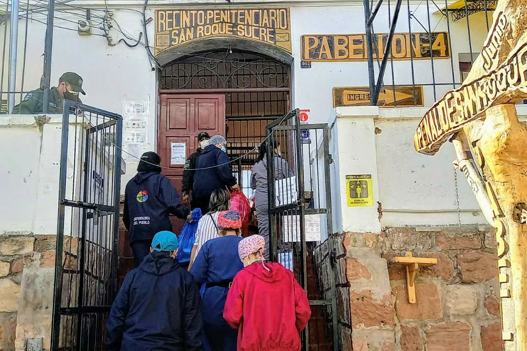 Defensoría del Pueblo promueve visita de brigada médica solidaria en el Establecimiento Penitenciario de San Roque