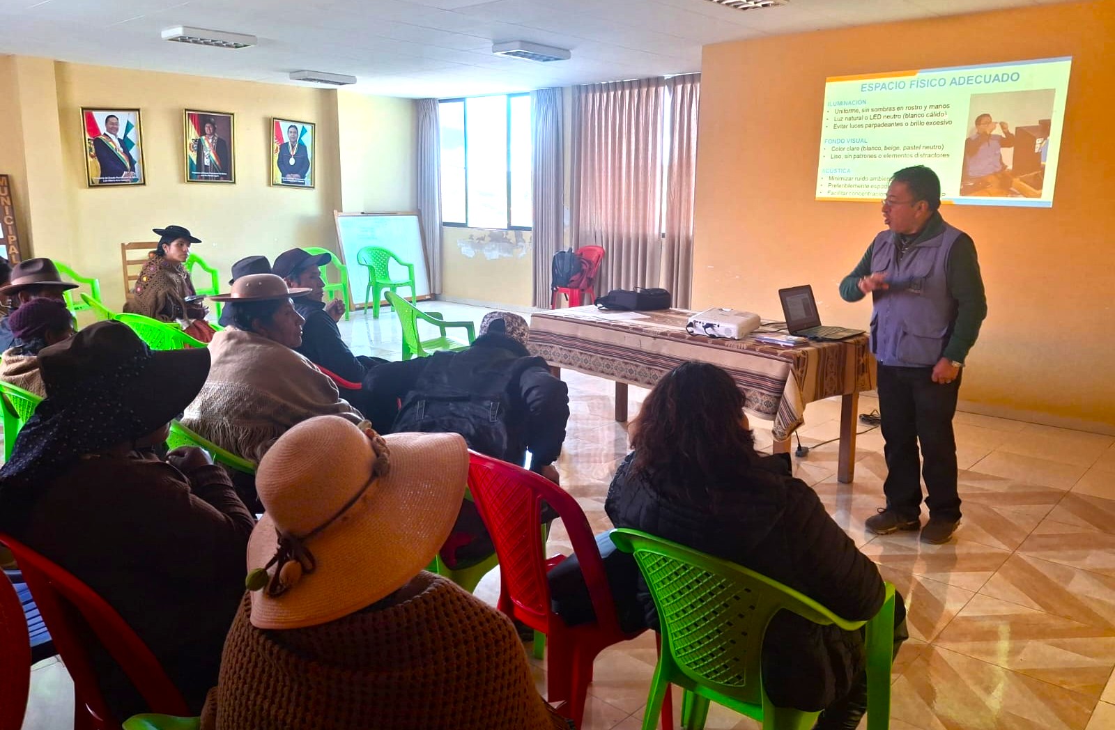 DEFENSORÍA DEL PUEBLO SOCIALIZA EL MANUAL DE ATENCIÓN VIRTUAL A PERSONAS SORDAS EN EL MUNICIPIO DE TARACO