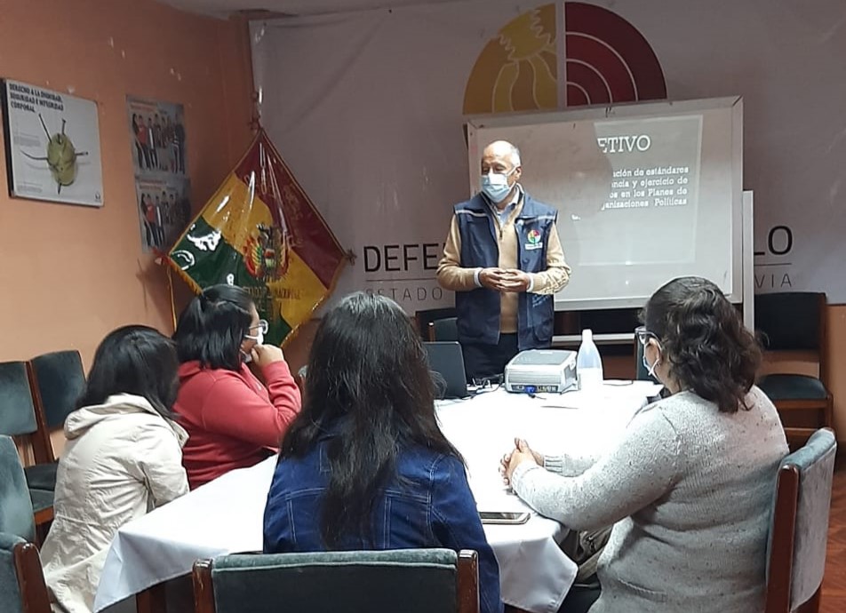 Defensoría del Pueblo socializa propuesta de “Estándares mínimos para la vigencia de los derechos humanos en los Planes de Gobierno” a representantes de población en situación de vulnerabilidad de El Alto
