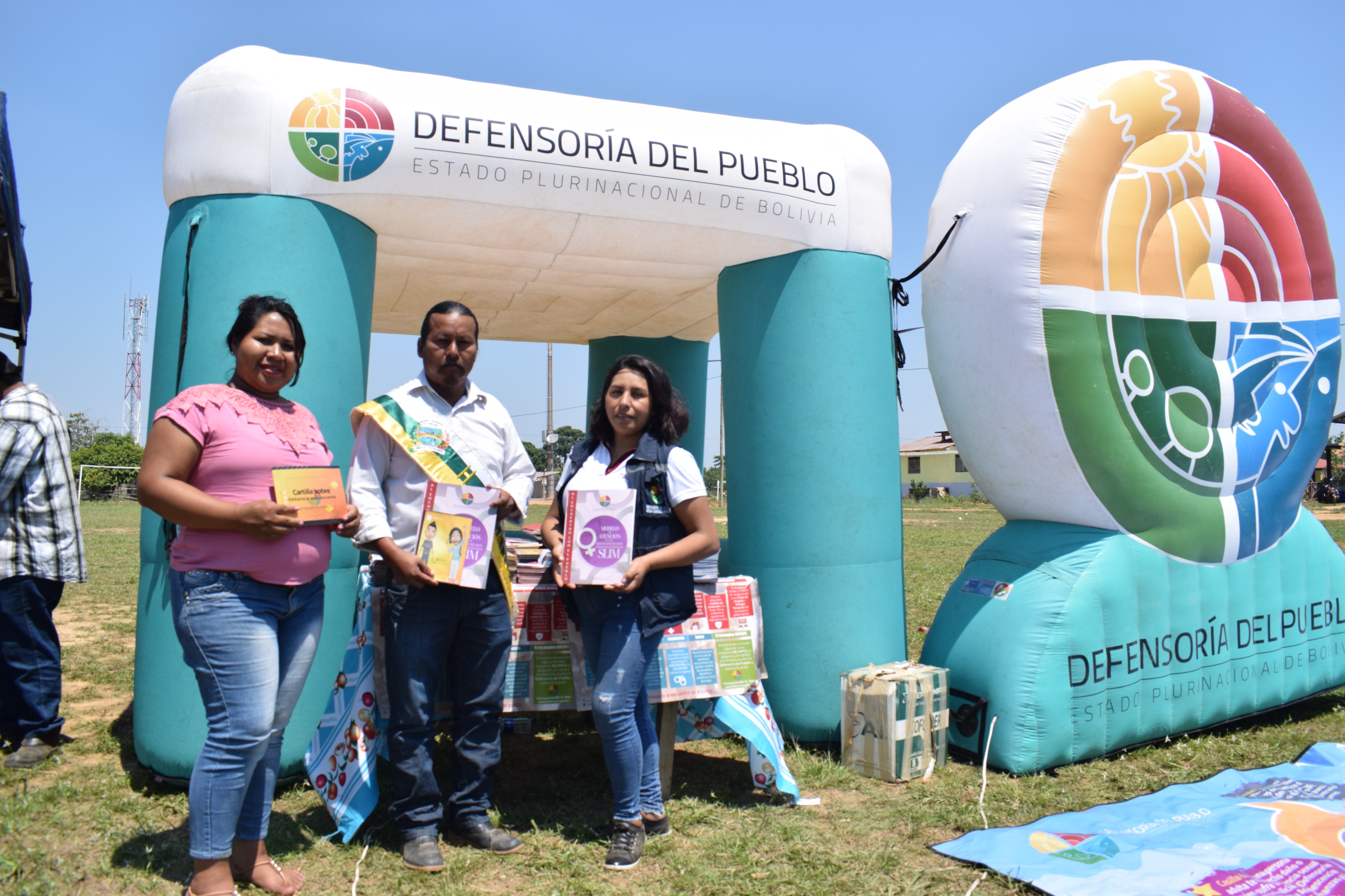 LA DELEGACIÓN DEFENSORIAL PANDO ENTREGÓ MATERIALES DE PREVENCIÓN DE VIOLENCIA Y DIFUSIÓN DE DERECHOS HUMANOS A LOS MUNICIPIOS DE NUEVA ESPERANZA, GONZALO MORENO Y SAN LORENZO.