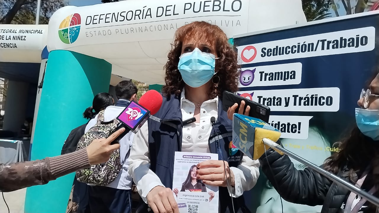 LA DEFENSORÍA DEL PUEBLO SOCIALIZA EN FERIA LA PRIMERA ENCUESTA VIRTUAL PARA PERSONAS CON DIVERSA ORIENTACIÓN SEXUAL