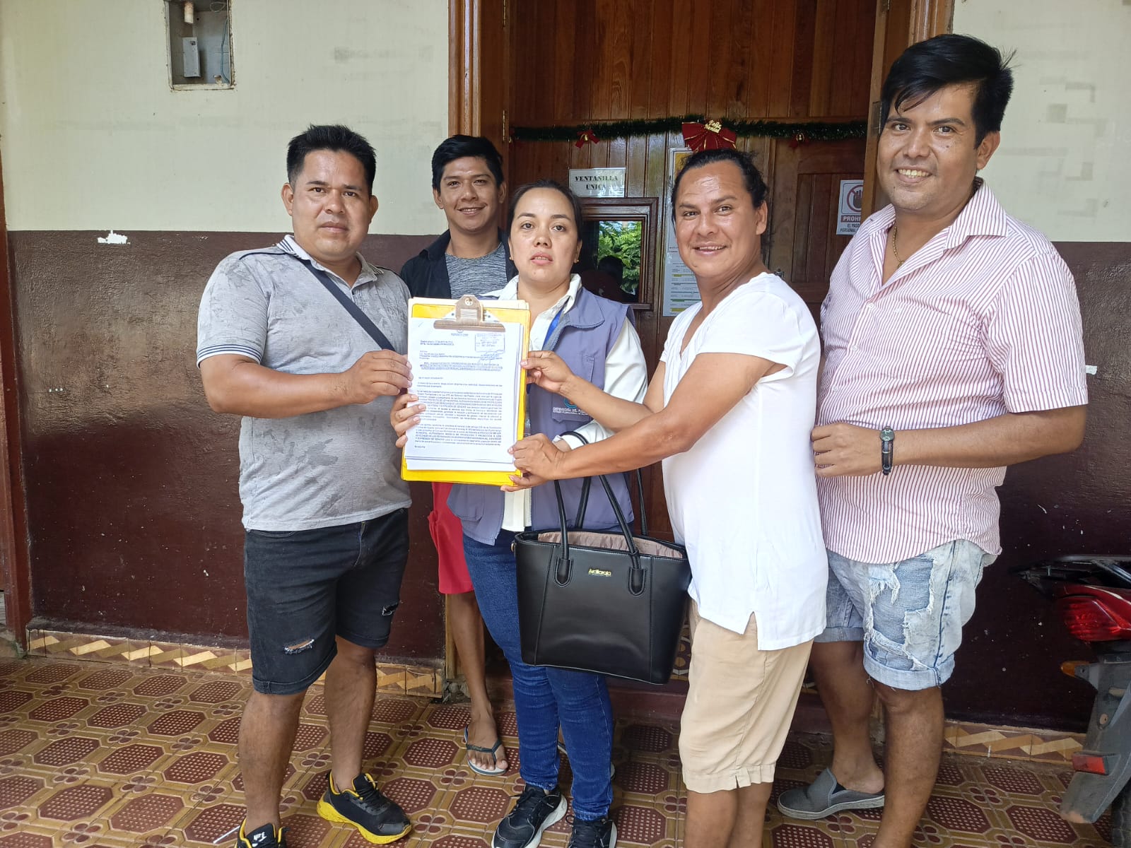 DEFENSORIA DEL PUEBLO PRESENTÓ AL CONCEJO DE GUAYARAMERÍN EL ANTEPROYECTO DE LEY PARA LA PROTECCIÓN Y PROMOCIÓN DE LOS DERECHOS DE LAS PERSONAS CON DIVERSA ORIENTACIÓN SEXUAL
