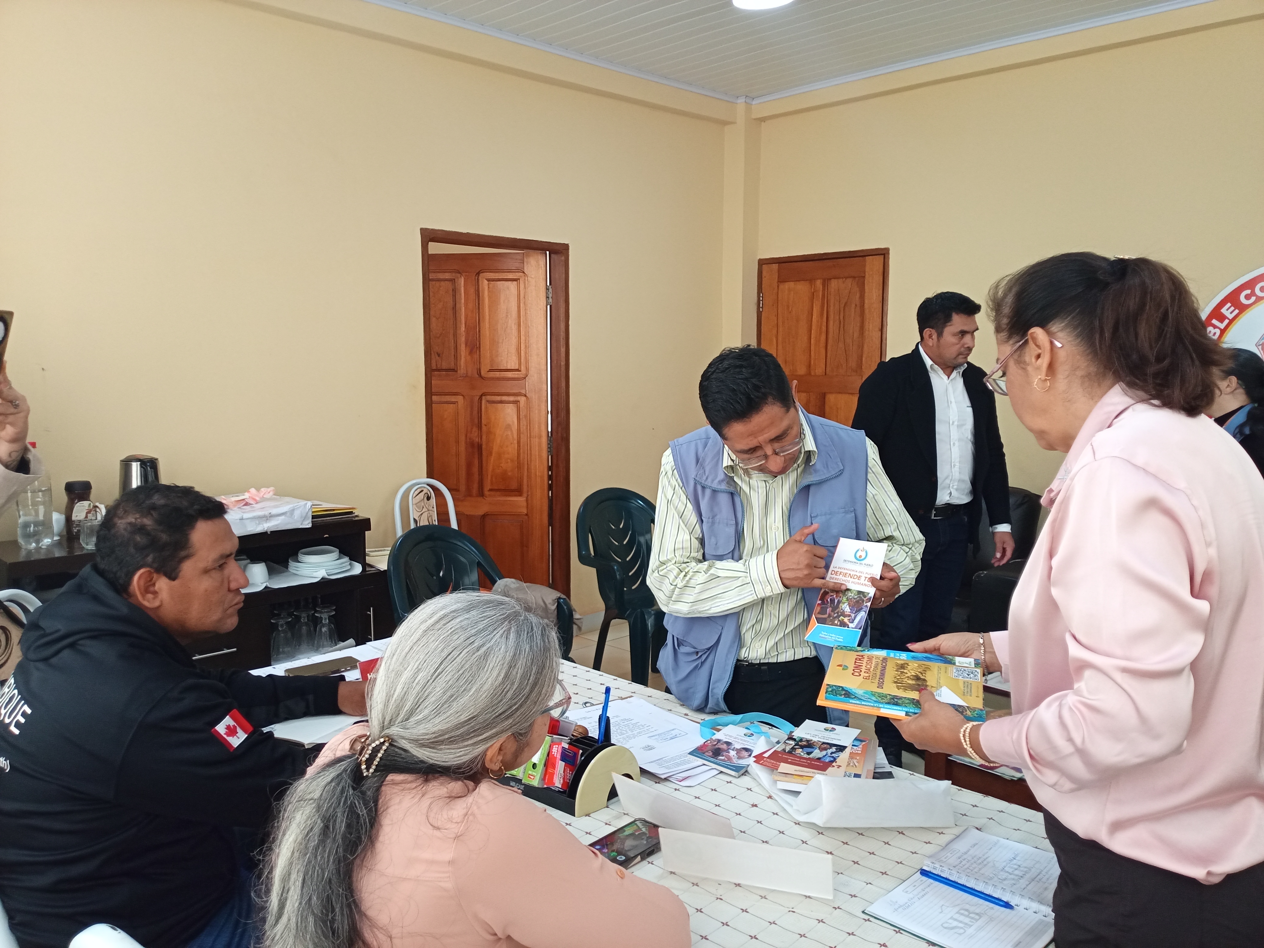 DEFENSORÍA DEL PUEBLO MÓVIL PROMUEVE DEFENSA DE DERECHOS HUMANOS EN EL MUNICIPIO DE SAN RAMÓN