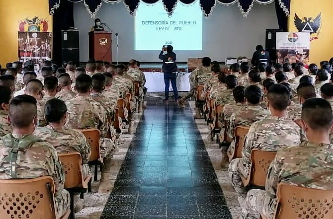 Defensoría del Pueblo inicia proceso de formación en Derechos Humanos a 350 cadetes y 40 oficiales del Liceo Militar “Tte. Edmundo Andrade”