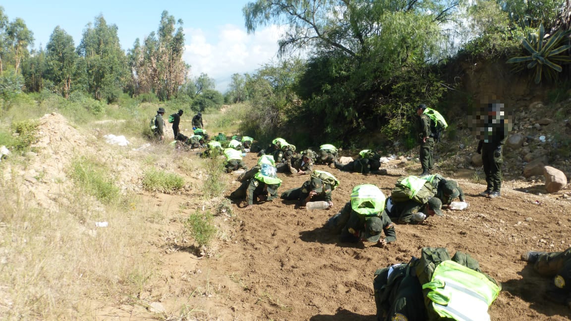 DEFENSORÍA DEL PUEBLO INVESTIGA EXCESOS FÍSICOS EN ENTRENAMIENTOS, VIOLENCIA FÍSICA Y AMEDRENTAMIENTOS EN UNIDAD DE FORMACIÓN POLICIAL EN COCHABAMBA