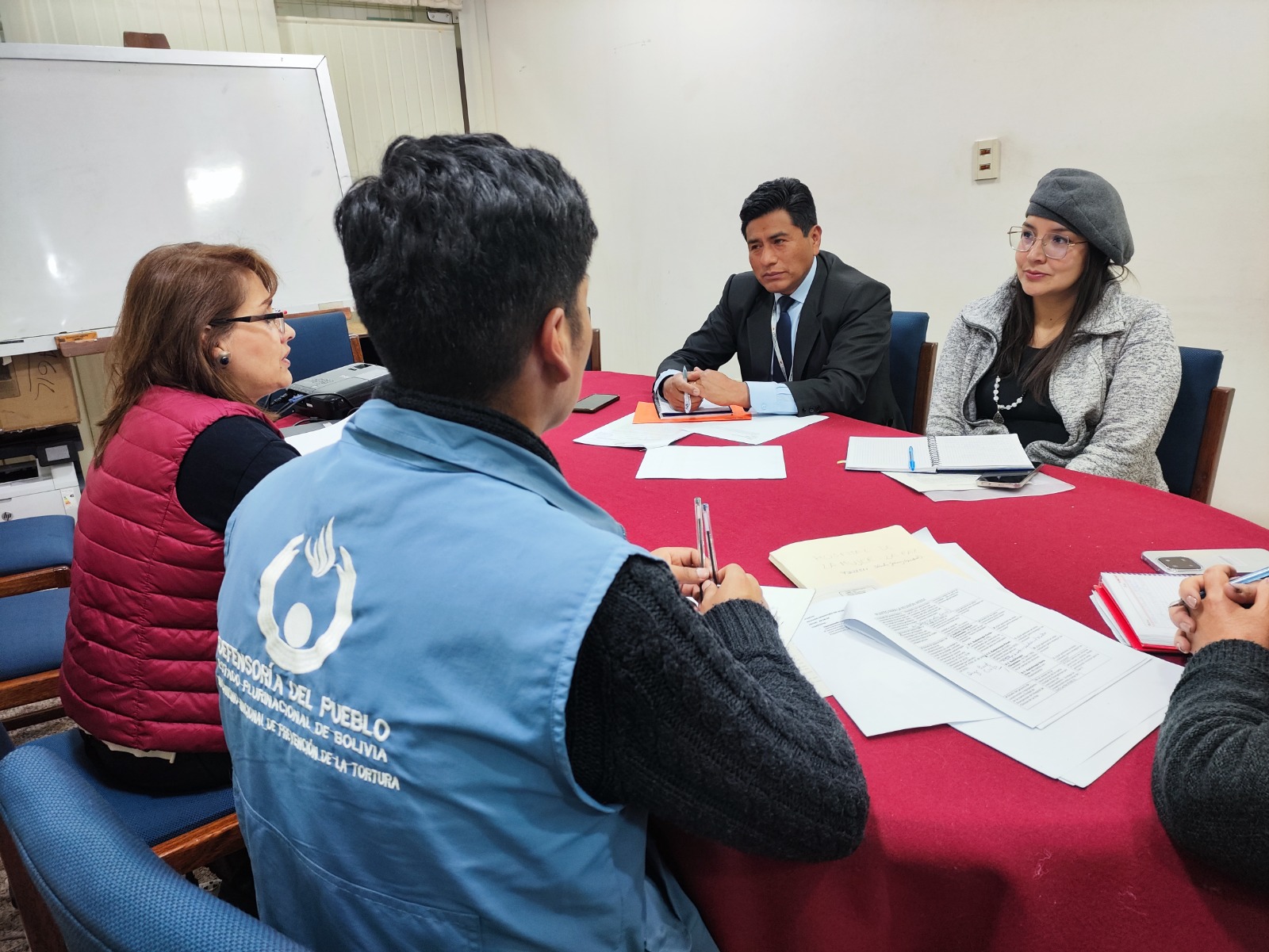 DEFENSORÍA DEL PUEBLO REPORTA AVANCES EN PAGO DE DEUDAS A CENTROS PRIVADOS QUE ATIENDEN A PACIENTES RENALES