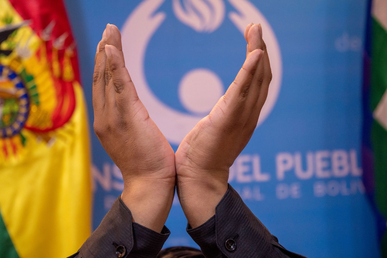 DEFENSOR DEL PUEBLO Y COMUNIDAD SORDA INSTAN A LA CONSTRUCCIÓN PARTICIPATIVA DE LA REGLAMENTACIÓN DE LA LEY DE RECONOCIMIENTO DE LA LENGUA DE SEÑAS BOLIVIANA