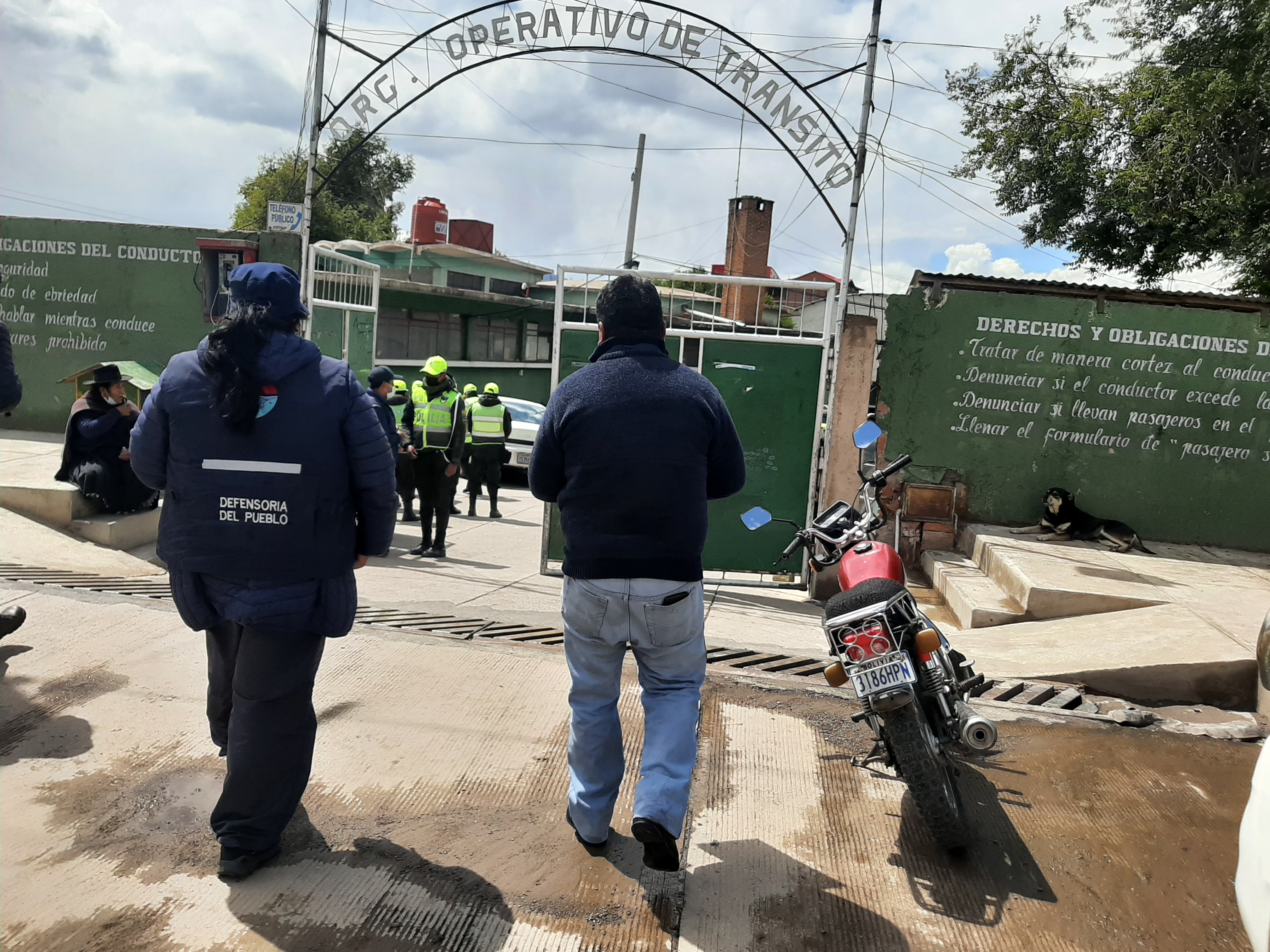 DEFENSORÍA DEL PUEBLO CAPACITARÁ A POLICÍAS DE TRÁNSITO DE POTOSÍ PARA CESAR Y EVITAR MALTRATOS