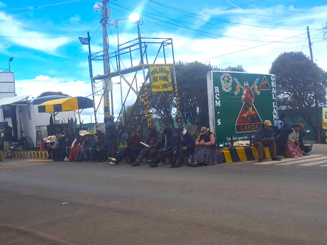 DEFENSORÍA DEL PUEBLO VERIFICA EL DESARROLLO DEL PROCESO DE RECLUTAMIENTO MILITAR EN GUAQUI Y SOCIALIZA SU ROL COMO MECANISMO NACIONAL DE PREVENCIÓN DE LA TORTURA